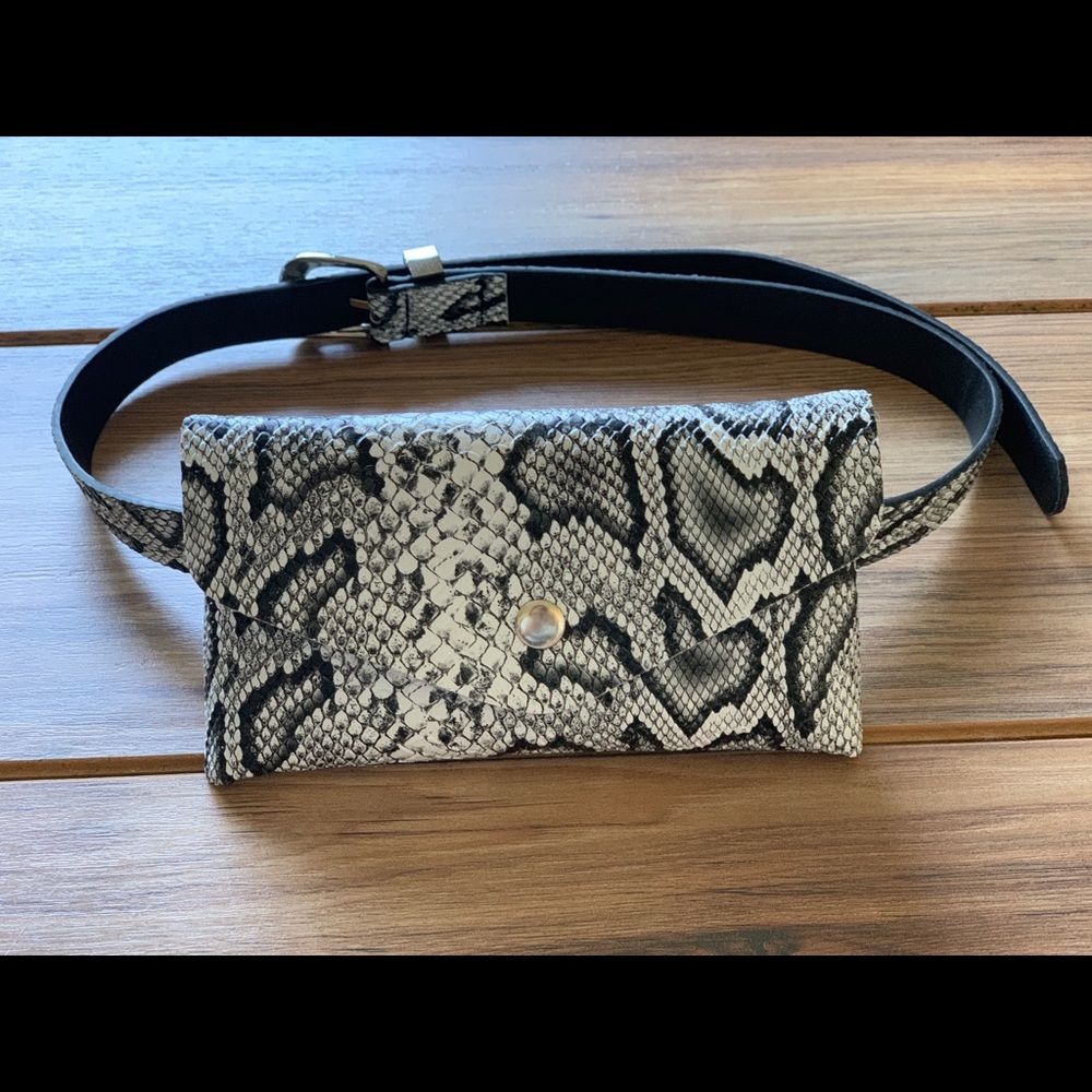 Fanny pack